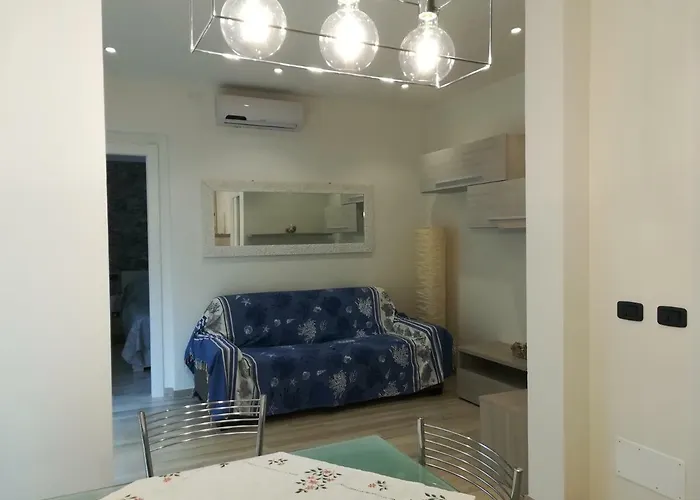 Casa Anna 莫内利亚